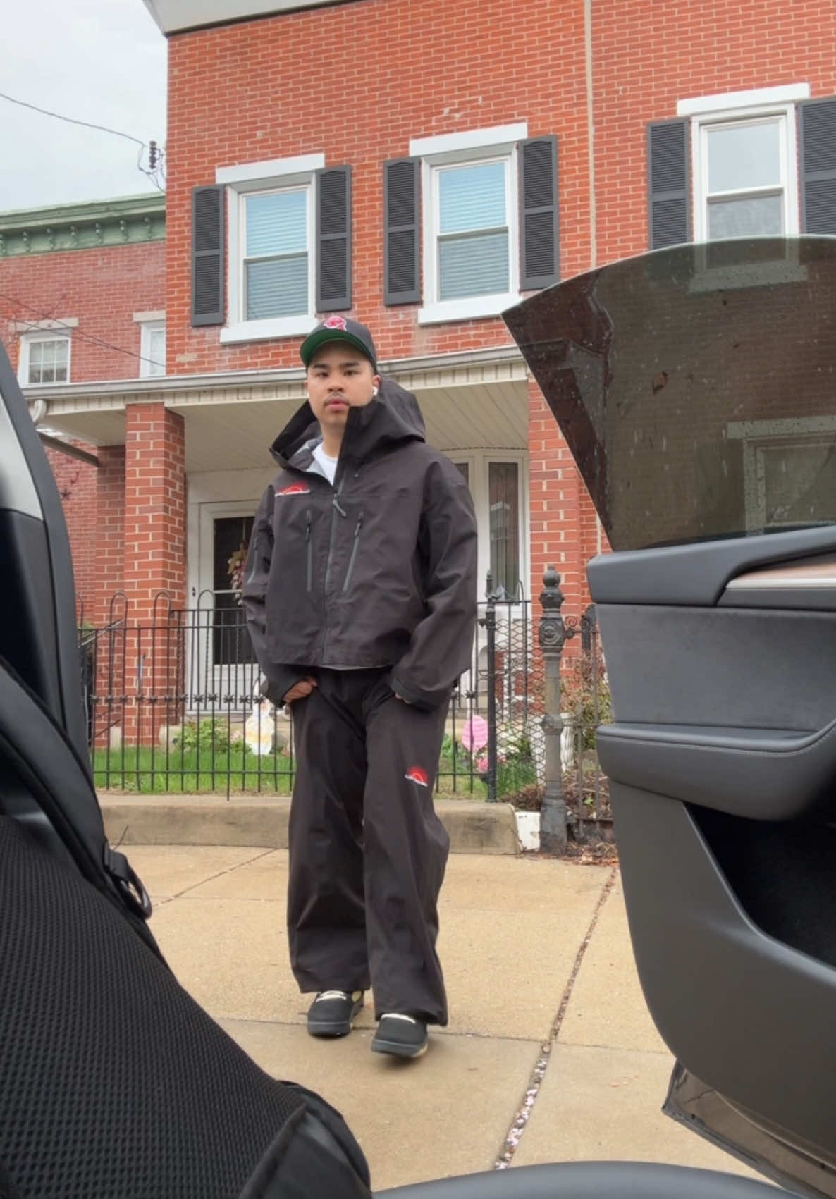 #fyp #philly #phillytiktok #fashiontiktok #streetwear 