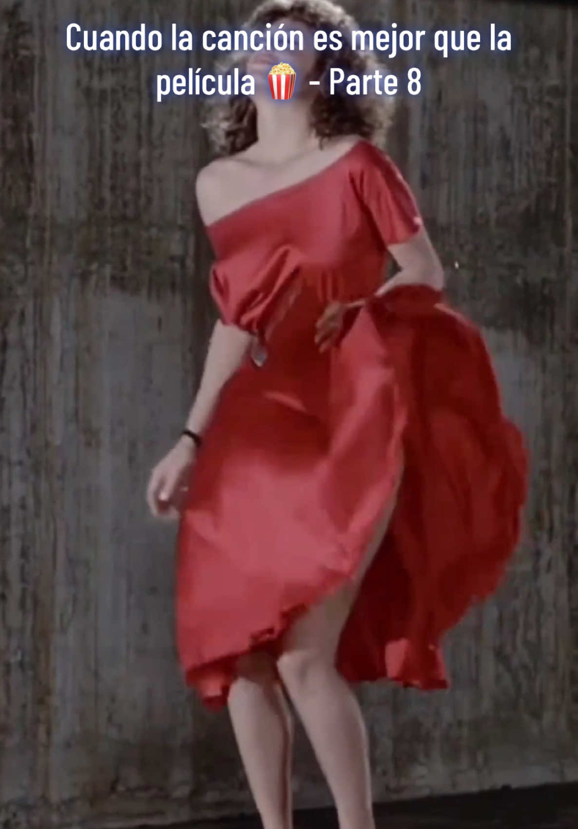 *La Chica de Rojo* es un thriller romántico que explora el amor ❤️, la pérdida 😔 y el misterio 🕵️‍♂️ con giros inesperados. La historia deja al espectador reflexionando sobre el destino 🔮 y las decisiones cruciales. Con una trama intrigante y una dirección brillante, atrapa desde el inicio 🎬. #LaChicaDeRojo #Película #Cine #ThrillerRomántico #AmorYPerdida #Suspenso #Drama #Misterio #GiroInesperado #CineLatino #PelículaDeSuspenso #Reflexión #AmorYDestino #TramaIntrigante #CineDeAutor #PelículasQueMarcan #HistoriaDeAmor #FinalImpactante #CineDeCalidad #DramaRomántico #PelículaDeSuspenso