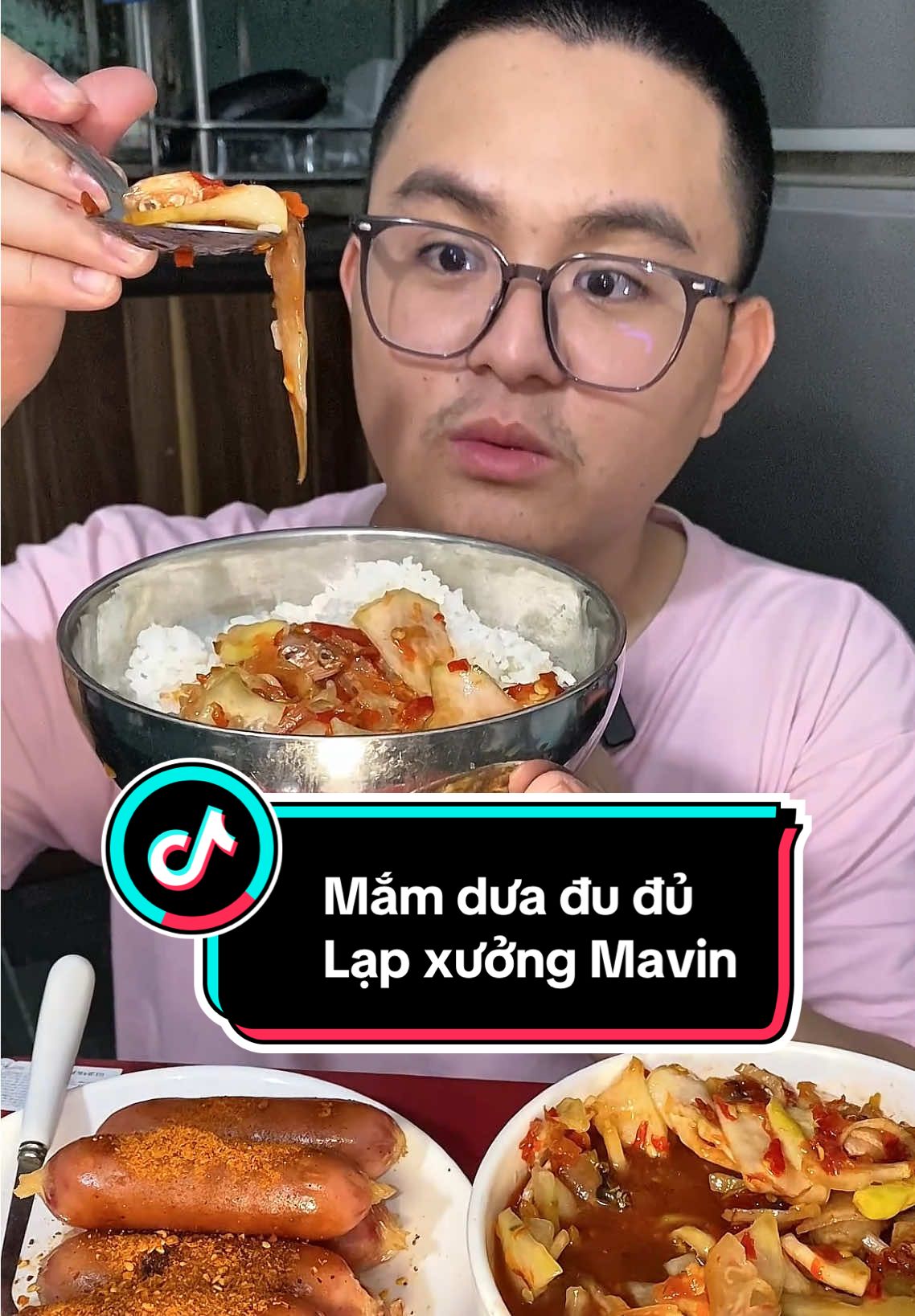 Cùng mình ăn cơm với mắm dưa đu đủ giòn rụm với lạp xưởng tươi Mavin nhá 😜😜 Oaaaa cảm giác có thể chén 10 bát cơm. #cuong10yen #dailyvlog #mukbang #asmr #ancungtiktok #review #mamduadudu #mamdua #lapxuong #lapxuongnuongda 