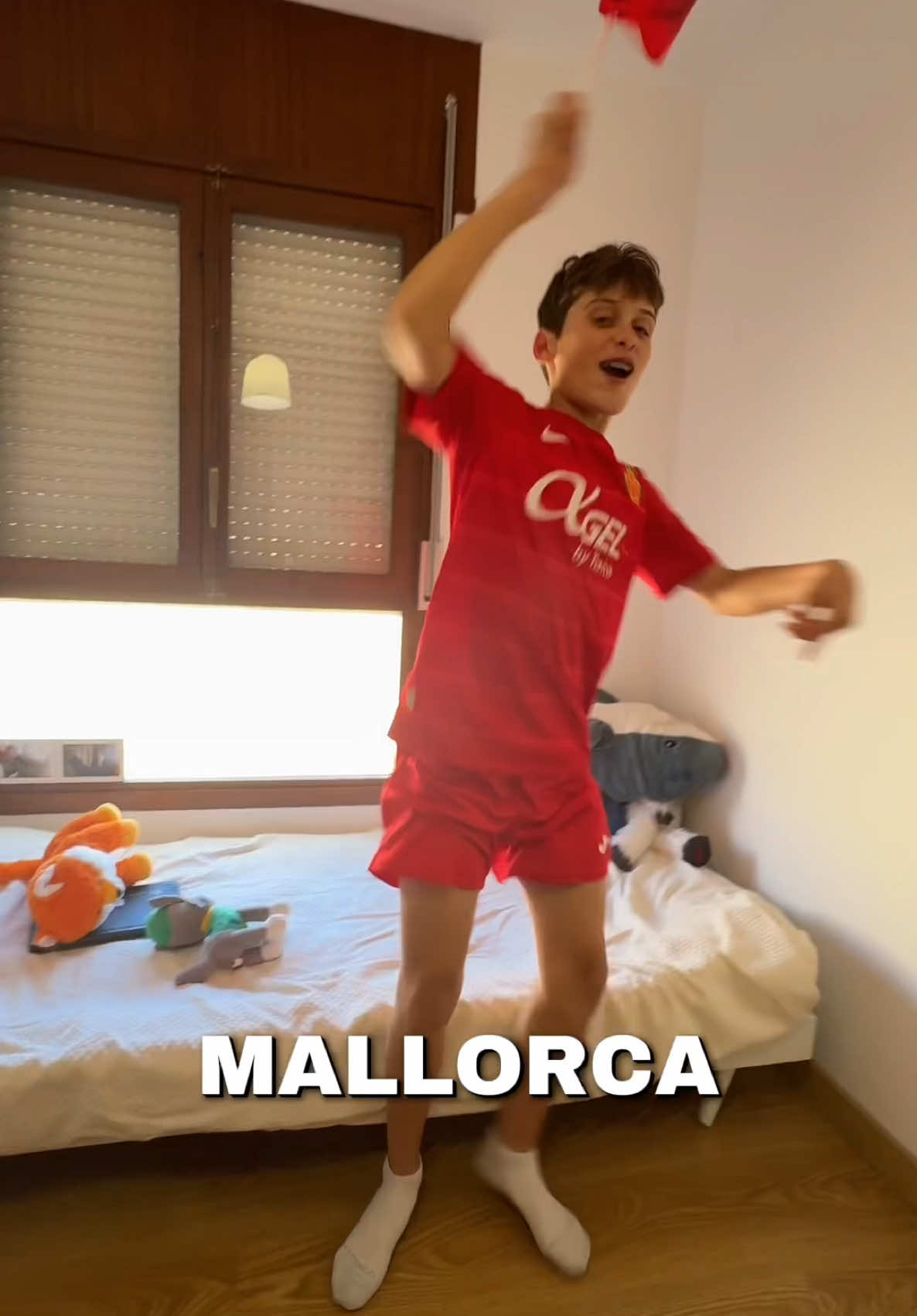 La verdad es que ojalá algún día pase#mallorca #SantJordi2024 #tiktoknomeborreslacuenta @pauapelian_ 