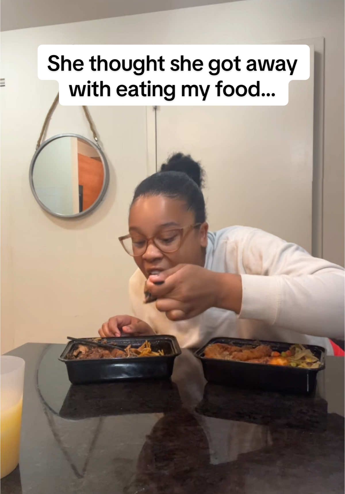 She literally started turning red🤣😂When do y’all think she will learn to leave my food😭😩😂#fyp #fypシ #rayonandbritney #marriagehumor #marriagegoals #marriagelife 