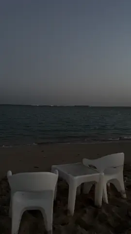 🌊🤍✨#CapCut #egypt #viral #bestfriend #fypシ #beach #sea #om_khalthom #صالحت_بيك_ايامي 