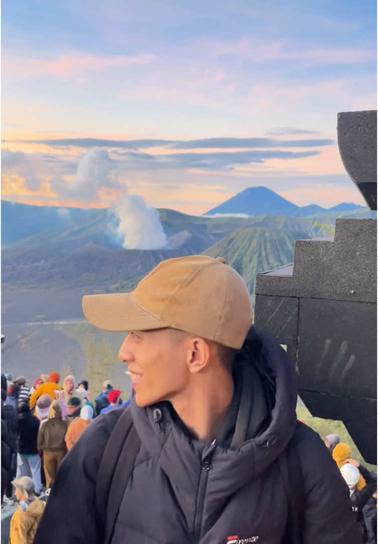 Gak pernah bosan  . . . #bromo #tenggersemeru #malang #wisata #pesona #indonesia 