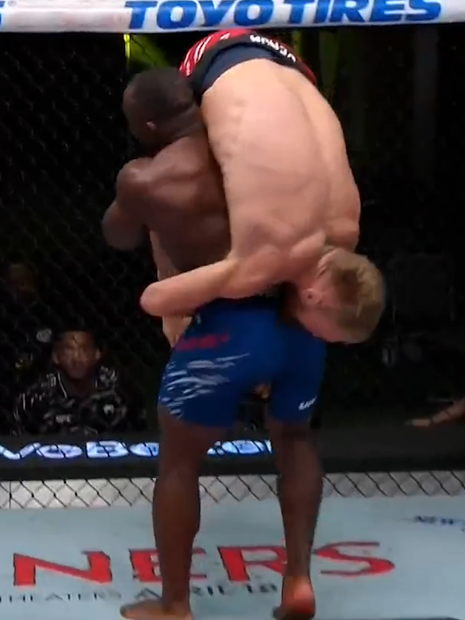 Torrez Finney picked him up with EASE 😳 #UFC #mma #torrezfinney