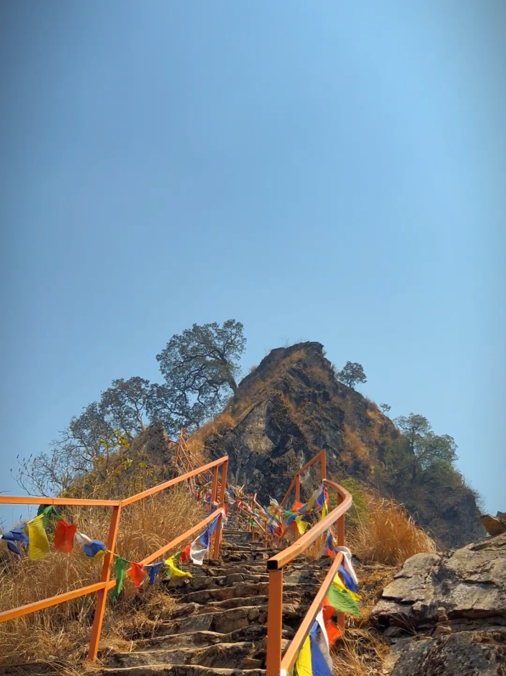 📍 Latarambeshwor Mahadev 🔱📿🧿 #blessed #mahadev #nature #biksraphy #makwanpur #fyp #viral #foryou #nepal 