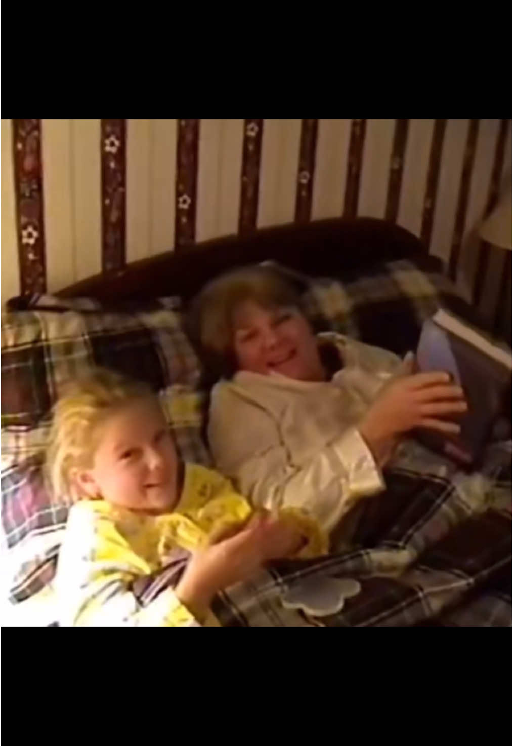 I love my baby Taylor    Taylor and her mom together 🥰❤️😘#TaylorSwift #fffffffffffyyyyyyyyyyyppppppppppppppp #babytaylorswift #fanpage❤️❤️❤️❤️❤️ #swifttok #taylorswiftmom 