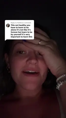 Replying to @Twitlina 