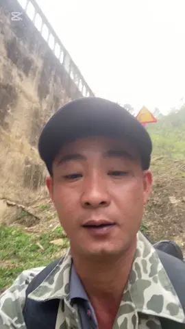 Cây cầu này năm nay móm rồi các bác ạ #matongrung #thosanbacgiang #bakichrung 