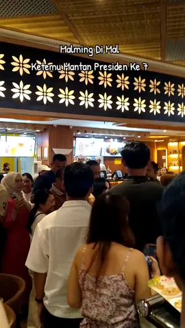 Pak Joko Widodo Jalan-jalan Ke Mal #viral #fypシ゚ #fyppppppppppppppppppppppp 