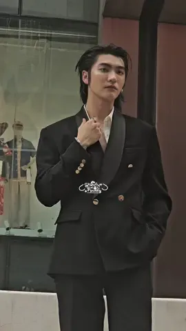 หล่อมะไหววว #คนละกาลเวลา #bonoh #Bosschaikamon #ShawtyBoss #cirrus #bossckm #bossckm_ #บอสชัยกมล #บอสชัยกมลเสริมส่งวิทยะ 