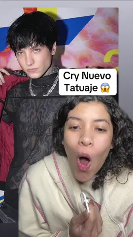 Cry lleva 8 horas haciéndose un tatuaje #cry #cryboyer 
