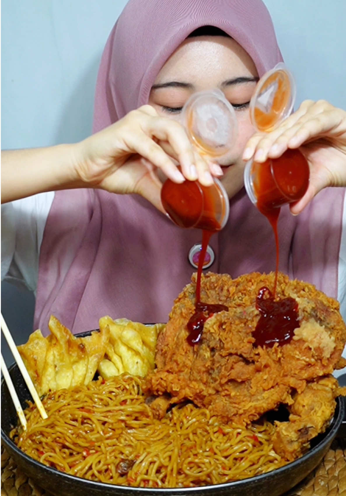 walid nak dewi boleh? aiihhh #inicia #iniciamukbang #asmr #mukbang #gacoan #richeesefactory 