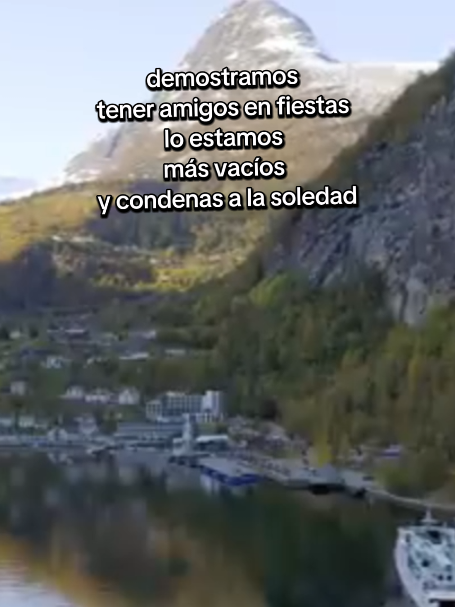 cuando uno va a las fiestas no es amigo de nadie más que uno  #reflexionesdelavida  #fiestascontematicas💖 #leccionesdelavida  #reflexionpersonaltiktok  #consejosdevida  #reflexiondelavidareal  #dificildecision  #decisiones