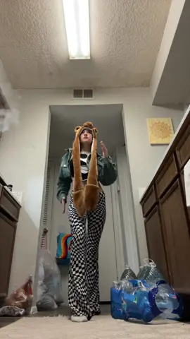 Come with meeee #rocketeer #fareastmovement #dance #freestyle #fashion