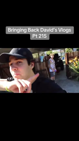 #foryourpage #davidsvlogs #vlogsquad #daviddobrik #funnymoments #daviddobriksvlog #fyp #funnyvideo #littlefunny #jasonnash 