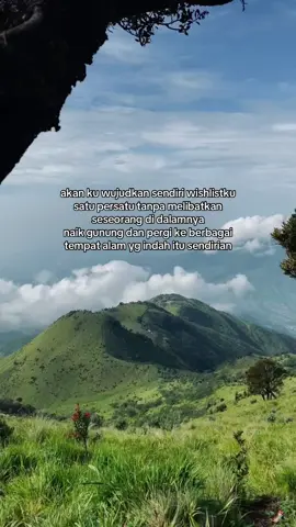 wishlistnya pgn ke merbabu lagi #merbabumountain #gunungmerbabu #pendakigunung #pendakiindonesia 