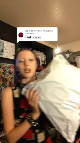 Replying to @wormsforthought colored TIGHTS HAUL YAYAYYAYA #colorfultights #tights #coloredtights #personalstyle #weirdstyle #nonbinaryoutfits lol #unboxing 