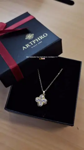 Rotatable necklace for you ! 🌷✨️ #necklace #necklaceforwomen #rotatablenecklace #clovernecklace #necklaces #accessories #artphro #giftideas #giftforher #necklacerecommendations 