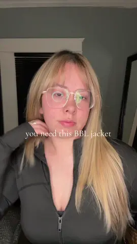 This jacket is so cute!  gives you a snatch look! For size reference I got a large, could’ve gotten a xl for more loose fit! 🤩🤩 #bbljacket #snatchedjacket #snatched #chunkygirl #musthave #everydaywear #sportjacket #sportyvibes #TikTokShop #tiktokshopfinds #fyp #viral 