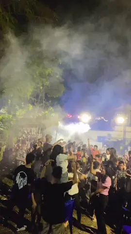 ##pinklighting🚦🚥 #corseven #lebihbaikmerendah🖤🤍 #JelajahRamadan #murahmeriah #murahmeriah #nntpride🏝️🔥 #viralkupang #viraltiktok #lightingkupang🚥 #artistsoftiktok 