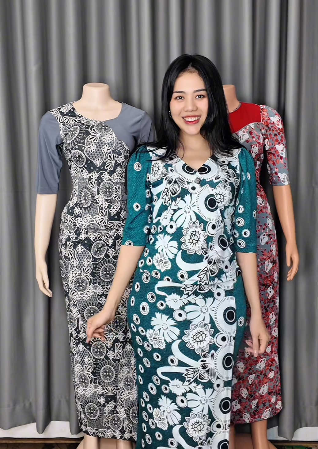 အရင်က ရိုက်ထားတဲ့ Vdလေးတွေ ဖြစ်တာကြောင့် တင်ခွင့်ပြုပါနော် ခင်လွှမ်း လဲ လိုအပ်တဲ့နေရာလေးတွေကို တတ်နိုင်တဲ့ဖက်က လှူပေးရင်း ခင်လွှမ်းရဲ့ အလုပ်လေး ပြန်လည်ပတ်မှ ခင်လွှမ်းကလေးတွေလဲ အဆင်ပြေမှာမလို့ နားလည်ပေးပါနော် 🙏 #creatorsearchinsights #khinhlwan #lifestylebyhlwan #မှာယူနိုင်ပါတယ်နော်🥰🥰 #ခင်လွှမ်း #bohemiclothing #bestsellerdesign 