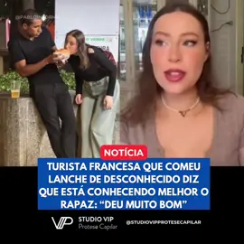 A turista francesa @dianabby_, que viralizou nas redes sociais após comer o lanche de um desconhecido no meio da rua durante uma entrevista, revelou que a história rendeu mais do que apenas um momento engraçado. Em um novo vídeo, ela contou que está conhecendo melhor o rapaz e que os dois se deram muito bem. “A gente passou a noite inteira junto, com os amigos dele e as minhas amigas. Deu muito bom”, disse ela, rindo. O encontro inesperado chamou a atenção de internautas, que agora estão torcendo por um possível romance entre o casal improvável. O vídeo original já acumula milhões de visualizações e mostra Diana, de forma espontânea, dando uma mordida no lanche do rapaz durante a gravação. O carisma da francesa conquistou os brasileiros — e, ao que tudo indica, o coração de um deles também.
