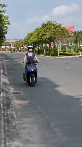 Bận công việc không ra video thường xuyên được 😢😢