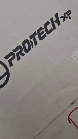 กลิ่นไม้ใหม่ป้ายแดงงงง #varatas #varatas7.8 #protech #protechsportthailand #protechsport #น้ายอดไม่ได้สอนแบด