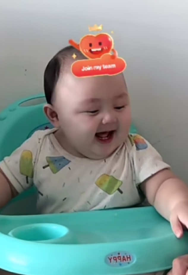 gibran geli🤣❤️ #baby #gibran #babycomel #tongkayucafe #malaysia #fyp 