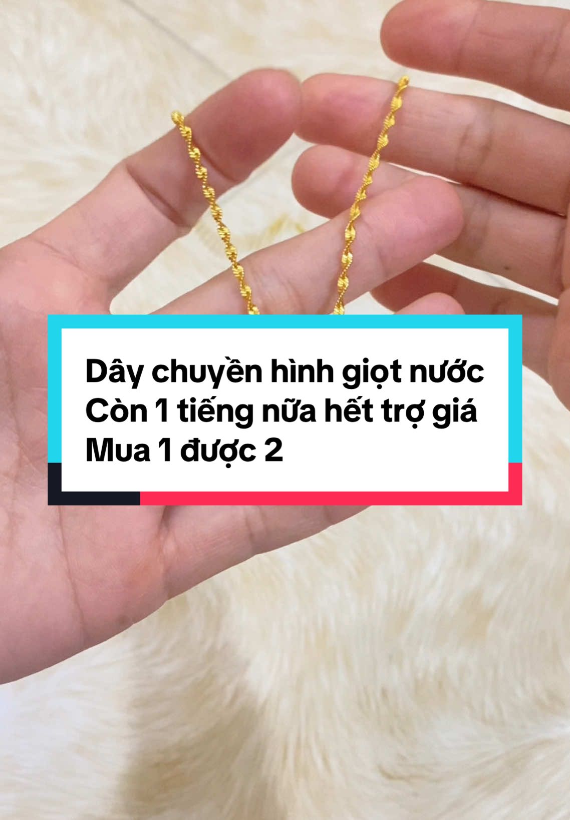 Dây chuyền hình giọt nước dành cho nữ ! #vongconu   #vongco #daychuyennu  #bendep  #trangsuconline  #phukiennu  #daychuyen  #xuhuong 