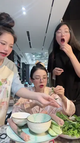 @Mai China @bui thao mai 