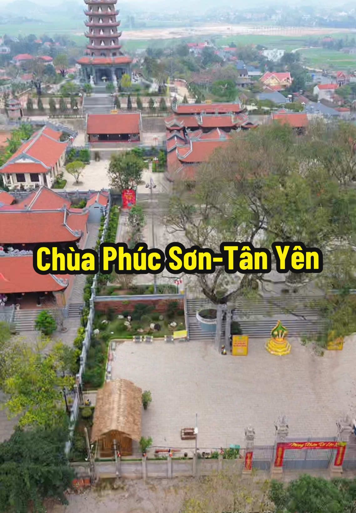 Chùa đẹp và linh thiêng,các bạn đã tới chưa#chuaphucson_caoxá #tanyenbacgiang98 #flaycam 