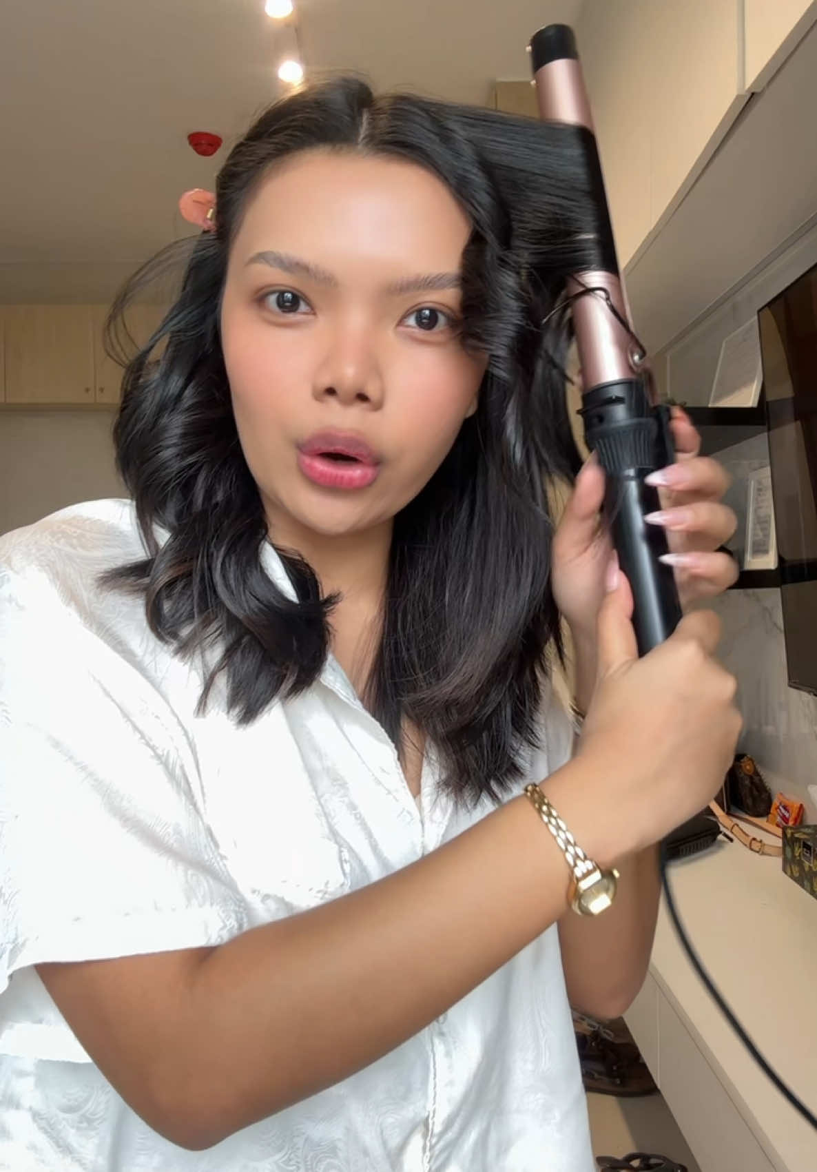 How to curl your hair!? TUTORIAL!! #foryou #fyp #BeautyTok #MakeupTok 