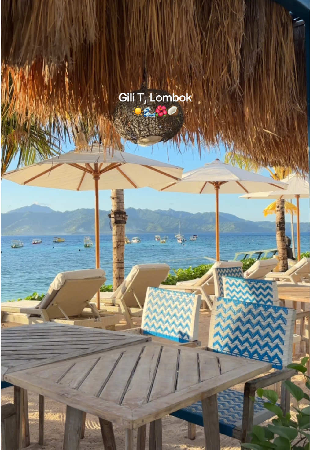 Gili Trawangan totally heaven ☀️🌊🌺🥥🌴🐚  #gilitrawangan  #lombok  #gilitrawanganlombok  #explorelombok 