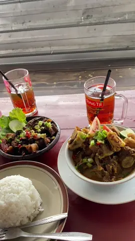 Recomend kuliner pati tepatnya di area juwana 📍, soal rasa jamin nampol 🥰 apalagi dagingnya empuk bet 🥺@balungan bu har #kuliner 