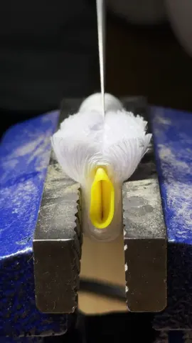 knitting wool，sharpness test! #fyp #satisfying #knife #knifesharpening #knifesharpener #KitchenHacks #knitting #wool #kitchenknives 