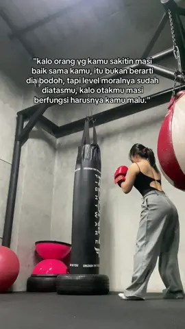 bukan atlet boxing cuma ngelampiasin emosi 🙏🏻