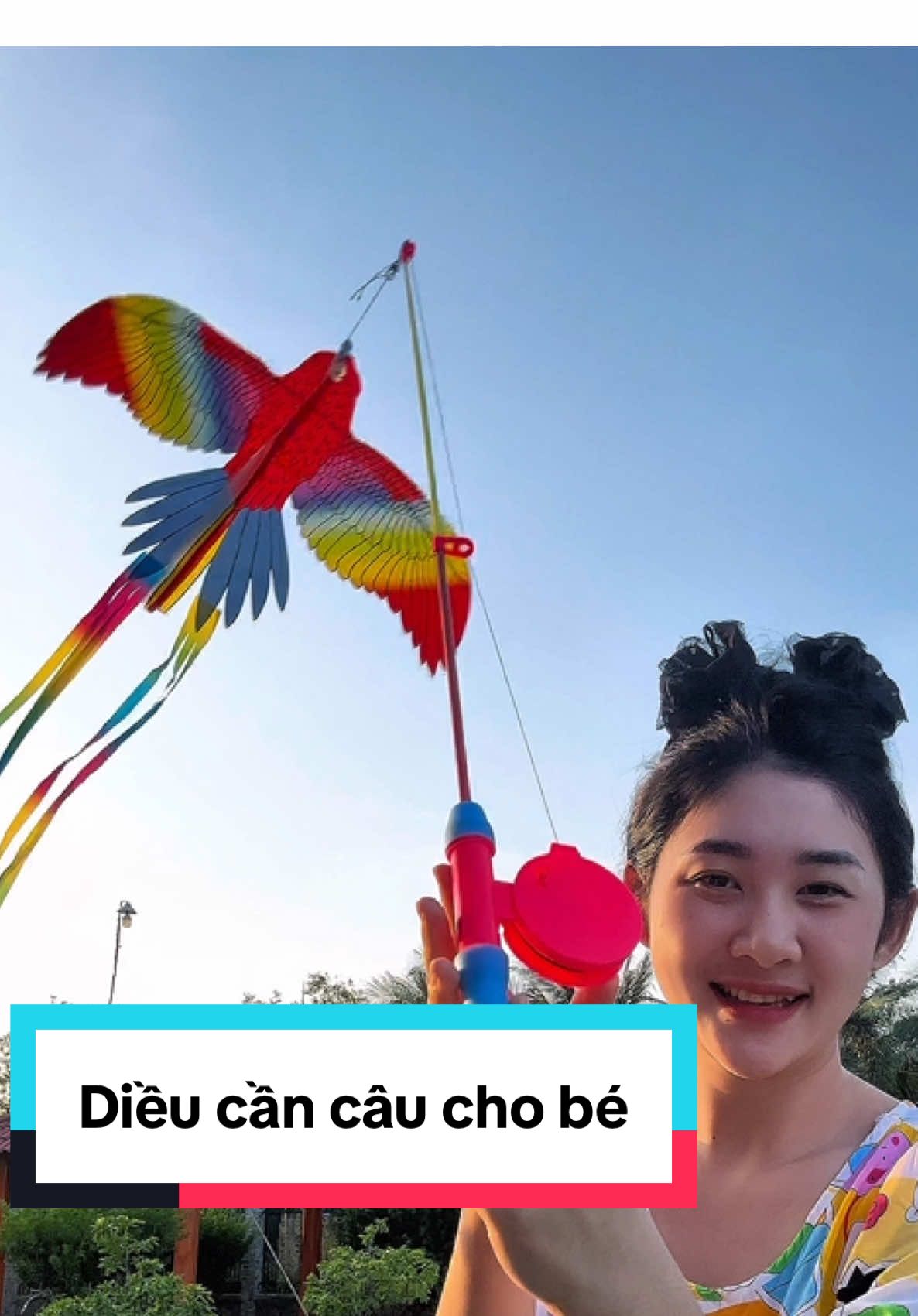 Diều cần câu cho bé chơi mùa hè các mẹ ơi…#chuyennhalio #dieucancauchobe #thadieu #dieucancaumini #thadieukhonglo #mebimreview #mebim #dieuchobechoi #dieumini #xuhuong #viraltiktok 