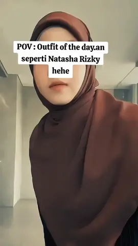 punten 🙏🤣🤣 @natasharizky #kiblatoutfit #outfitnatasharizky #fyppppppppppppppppppppppp #diengplateau #viraltiktok #outfit #of #the #day 
