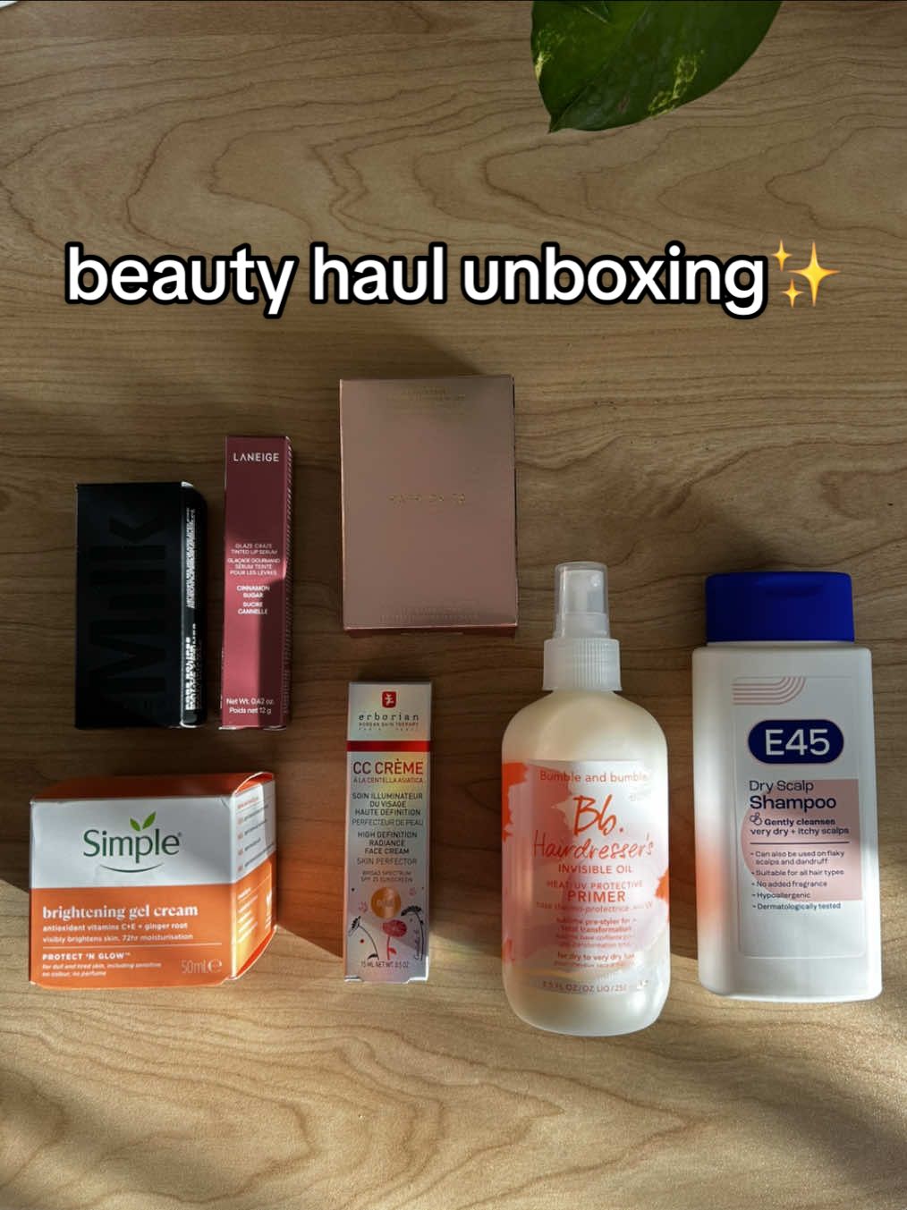 idc what this does to my bank account (but i do), packages make my day <33 thank u @LOOKFANTASTIC @Cult Beauty @Boots UK for contributing to my shopping addiction💗 Products mentioned:  - @Bumble and bumble. invisible oil primer - @Erborian CC crème in Doré - @milkmakeup Pore Eclipse Mattifying Primer  - @Patrick Ta Beauty Double Take Crème and Powder Blush in Oh She's Different - @LANEIGE Europe Glaze Craze Tinted Lip Serum in Cinammon Sugar  - @SimpleSkincareUK Brightening Gel Cream  - @e45official Dry Scalp Shampoo  Can't wait to try some of these for the first time 🤗 #foryou #fyp #beauty #beautyhaul #haul #boots #lookfantastic #cultbeauty #erborian #bumbleandbumble #simpleskincare #laneige #patricktabeauty #milkmakeup #makeup #imjustagirl 