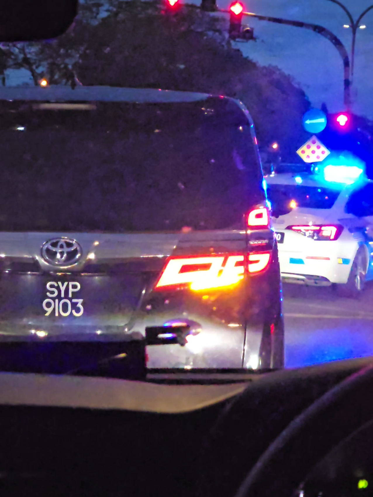 SBW: Official Task...^.^ #mpv #polis #pdrm #utk #eskot #pengiringrapat #polistrafik #malaysia #sibu #urusanrasmi #fyp 