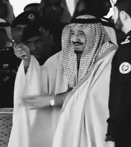 العرضة النجدية 😉🇸🇦#الملك_سلمان #السعودية #الملك_عبدالله #نجد #العرضة_النجدية 