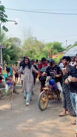 បុណ្បឆ្នាំចាស់ផ្លាស់ឆ្នាំថ្មីនៅភូមិបាវែនឃុំឡុកខាញ់ស្រុកឡុកនិញខេត្តប៊ិញភឿក ។