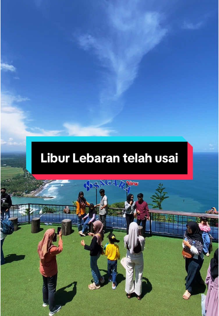 Rugi banget ga sih..? #SagaraViewOfKarangbolong #liburlebaran #liburanseru #wisatakebumen 