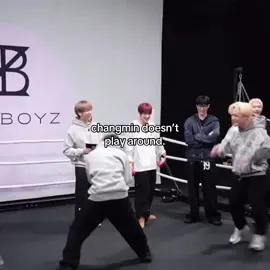 we love ur sinister and weird aura changmin please don’t change #changmin #theboyz 