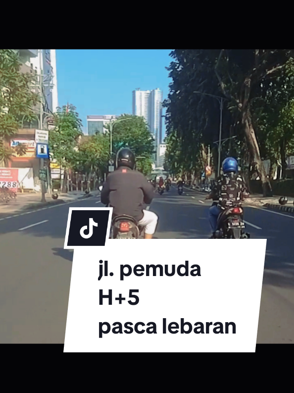 Jl. Pemuda H+5 pasca lebaran masih lancar#surabayahitz #surabayajalanjalan 