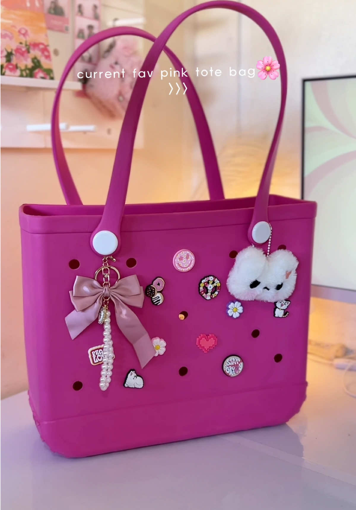 Super in love sa silicone tote bag na to😍 #totebag #siliconetotebag #siliconetotebagjibbitz #jibbitzforbag #crocsbag #bagforwomen #siliconebag 
