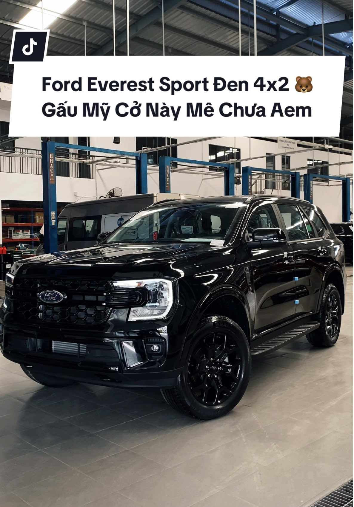 Ford Everest Sport Đen 4x2 2025 🌟 Phân khúc SUV 7 Chỗ Tiêu Chuẩn 🎉 Với tầm tài chính 1.178 Tr sở hữu thì các bác thấy sao ? #ford #hoangnamford #everest #everesttitanium #titanium #titanium4x4 #suv #7cho #sport #everestsport #everest2025 
