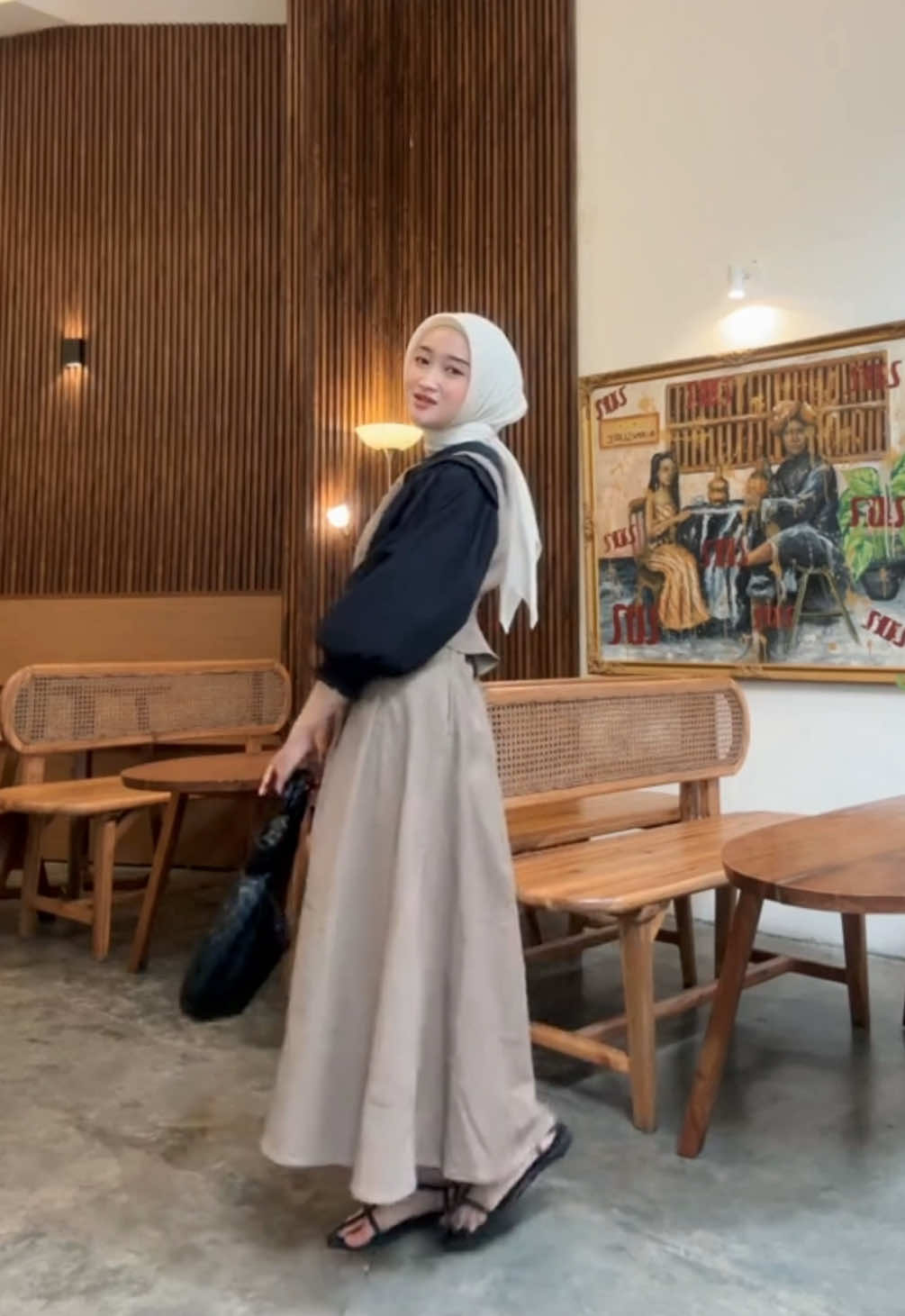 #fitcheck sukaak sama oneset nya! mau punya semua warna🤏🏻