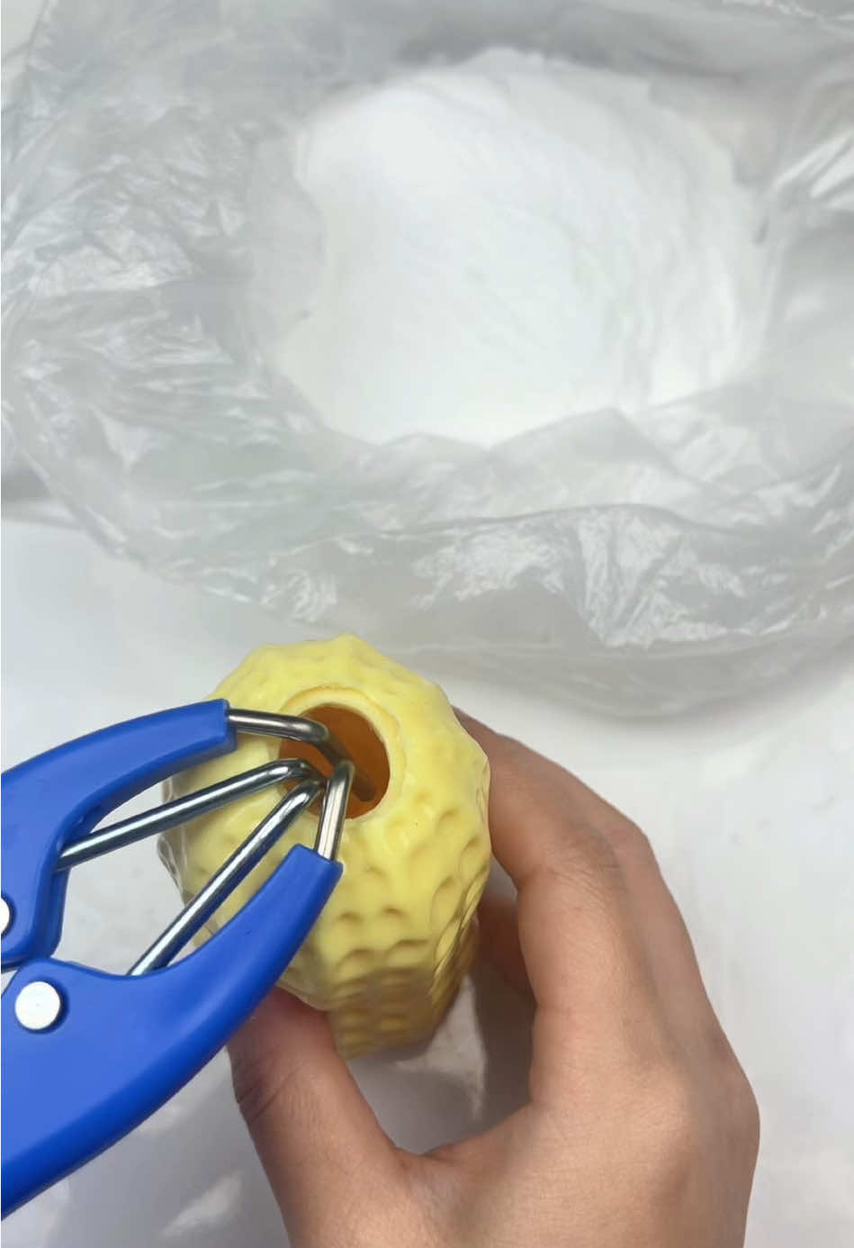 #squishy #peanuts #pranut #stressball #StressRelief #asmr #asmrsounds #asmrrelax #oddlysatisfying #oddlysatisfyingvideo #asmrsound